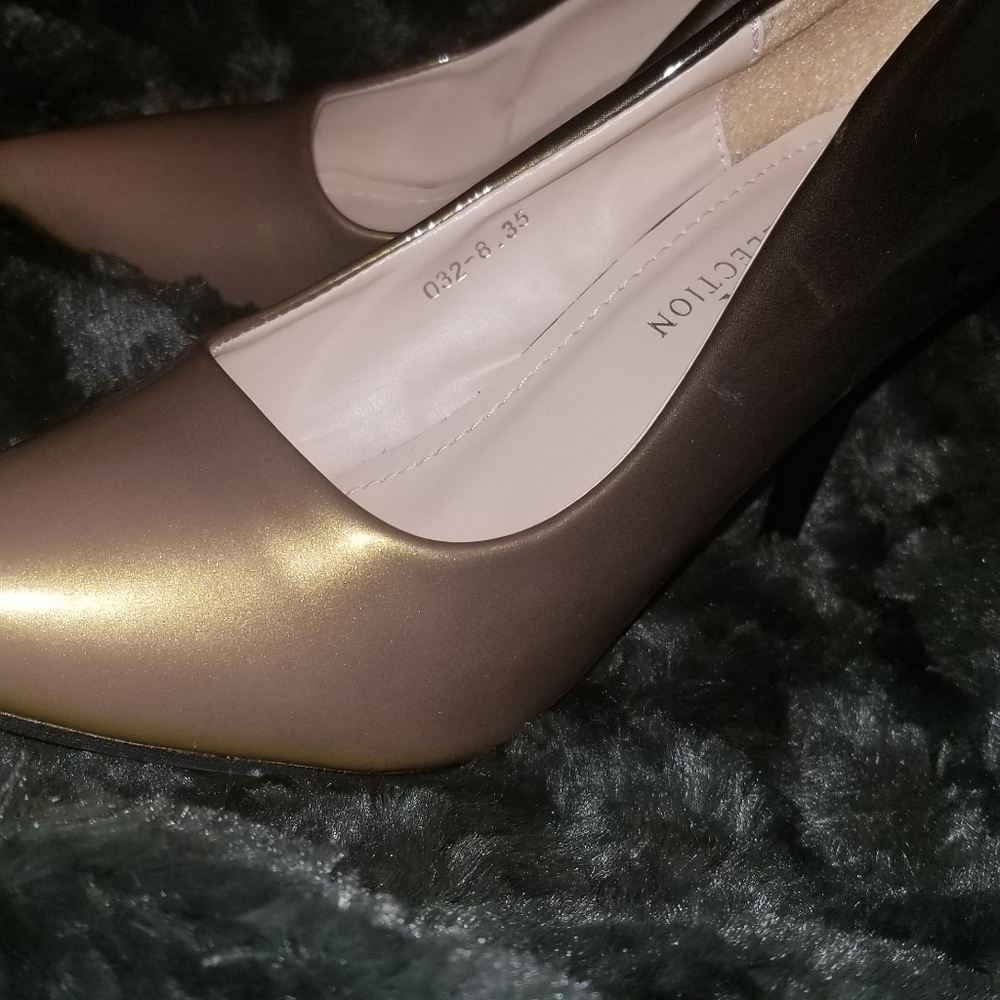 Shoes - Picture 2 of 3